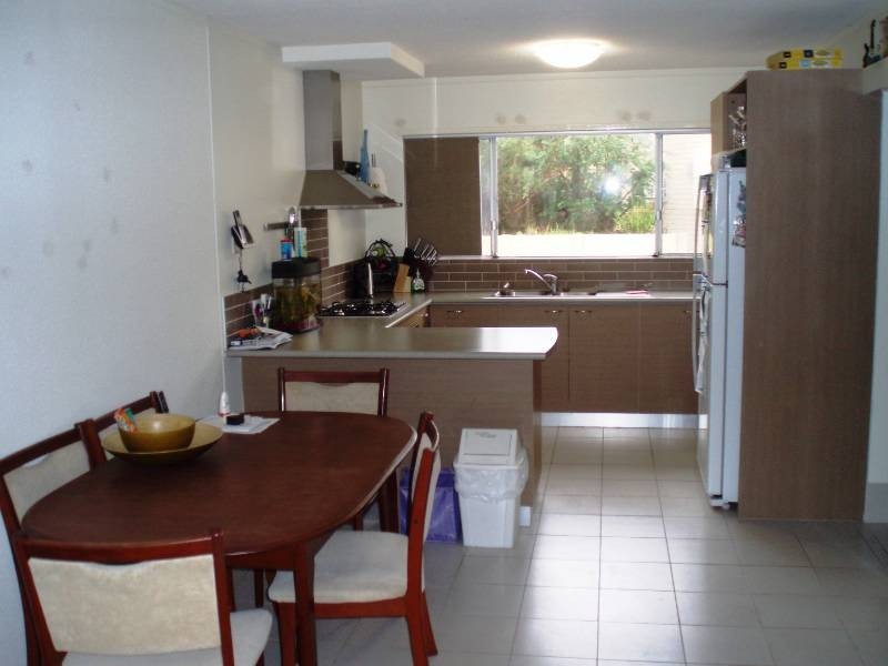 4/10 Rinaldo Pl, Coolbellup WA 6163