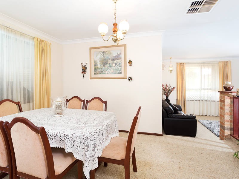 17 McBeth Way, Kardinya WA 6163