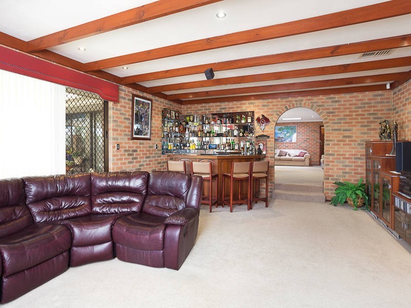 17 McBeth Way, Kardinya WA 6163