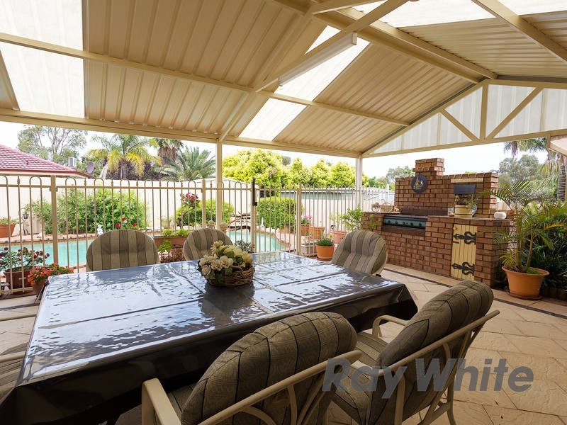 17 McBeth Way, Kardinya WA 6163