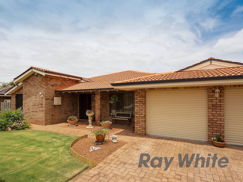 17 McBeth Way, Kardinya WA 6163