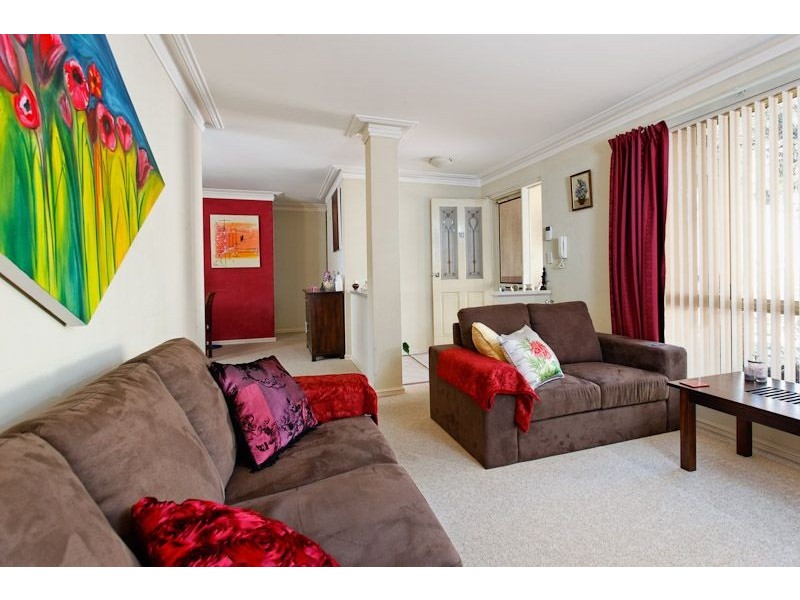 10/33 Paddington Ct, Bibra Lake WA 6163