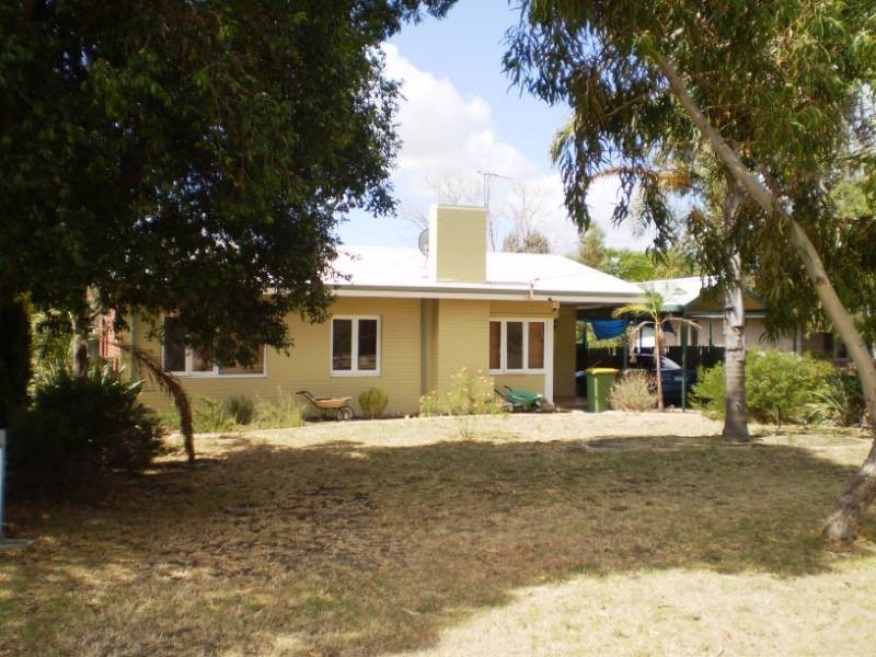 30 Williams Rd, Coolbellup WA 6163