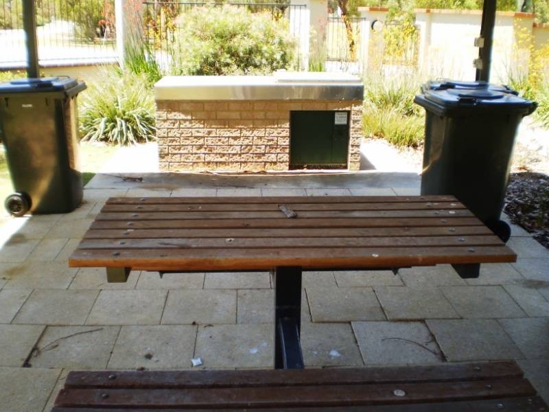 14/15 Rosalind Way, Coolbellup WA 6163