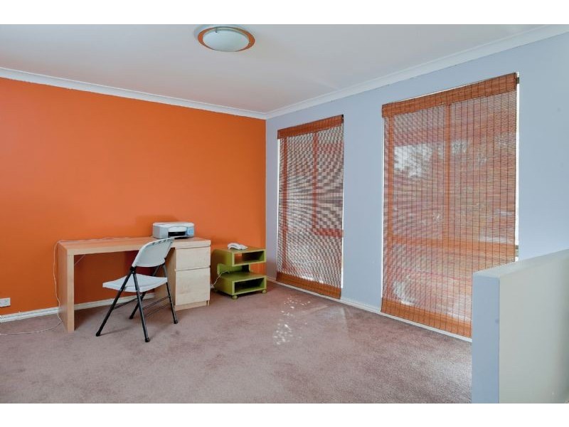 21 Jagoe Loop, Willagee WA 6156