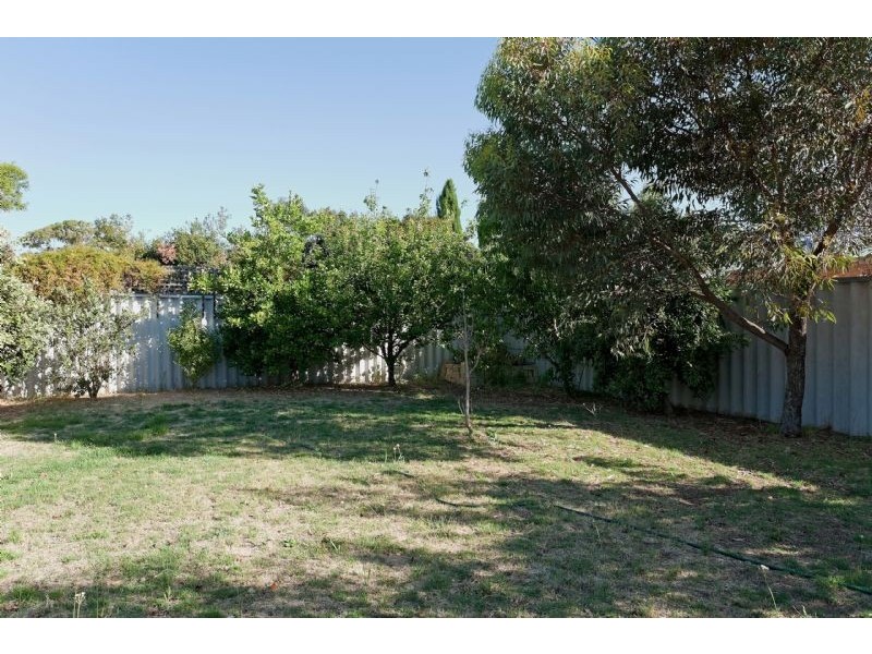 21 Jagoe Loop, Willagee WA 6156
