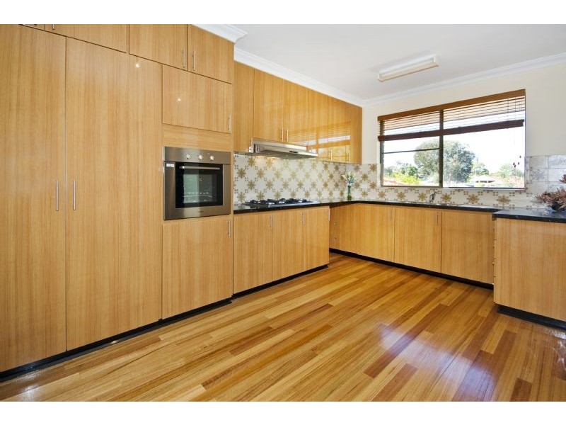 35 Edeline Street, Spearwood WA 6163