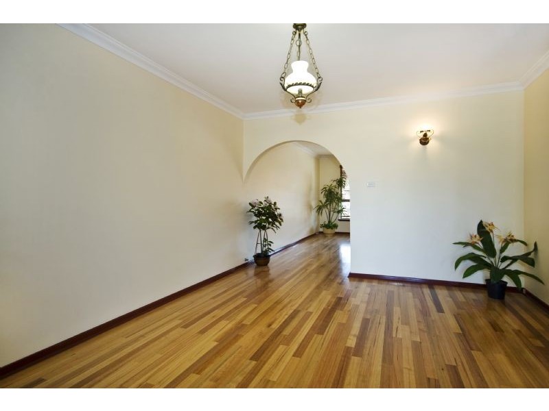 35 Edeline Street, Spearwood WA 6163