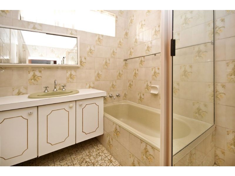 35 Edeline Street, Spearwood WA 6163