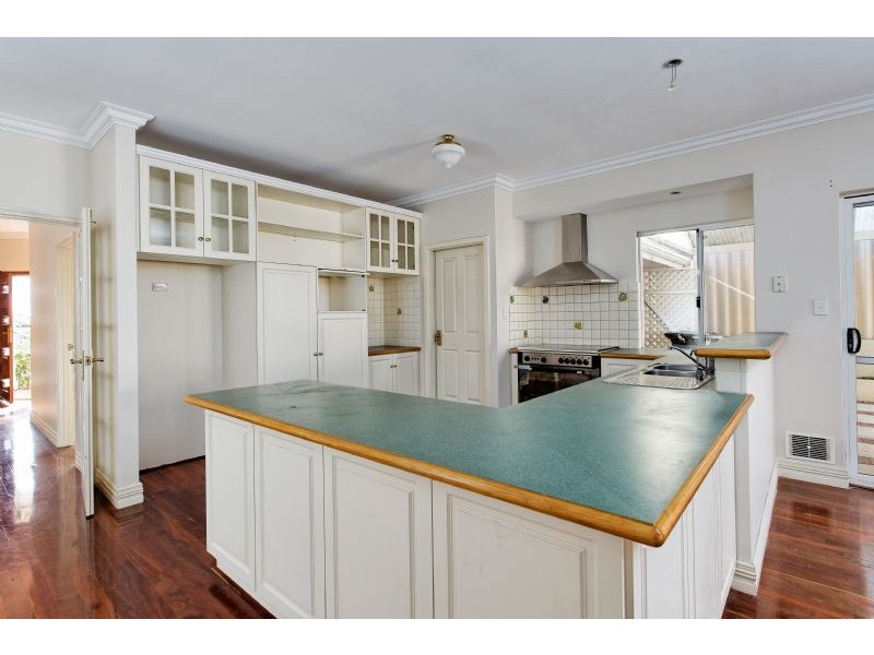 19 Peterborough Circle, North Lake WA 6163