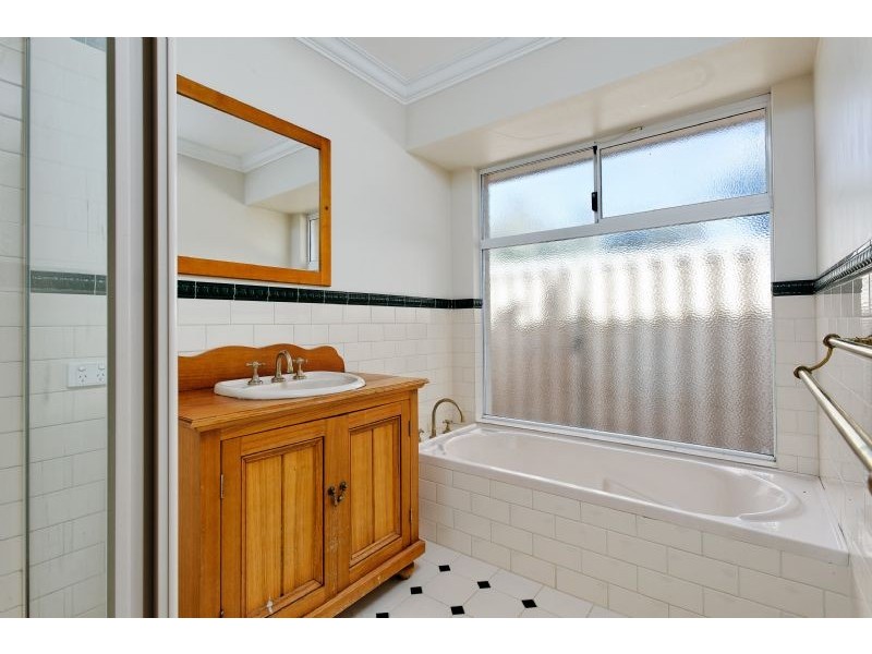 19 Peterborough Circle, North Lake WA 6163