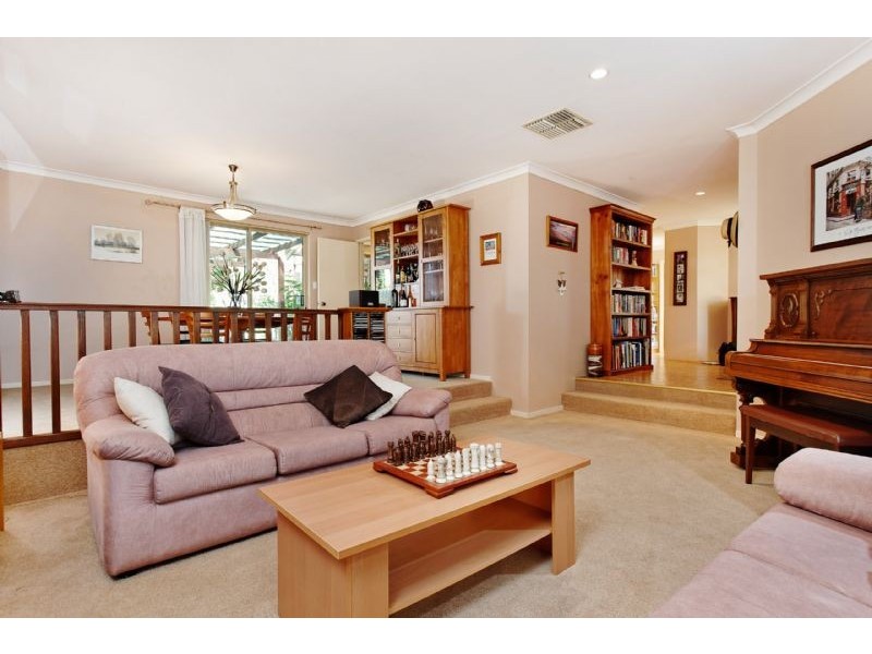 13 Silbert Circle, Winthrop WA 6150