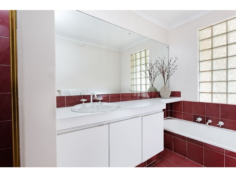 13 Silbert Circle, Winthrop WA 6150