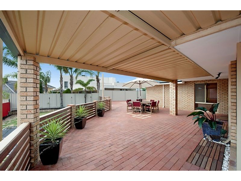 37 Riley Road, Kardinya WA 6163