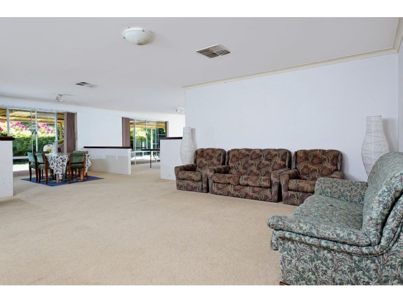 33 Chamberlain Circle, Bateman WA 6150