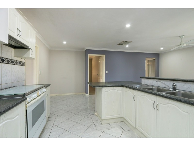 5 Alpin Court, Coolbellup WA 6163