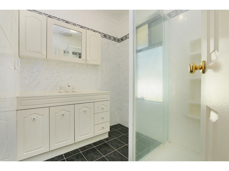 5 Alpin Court, Coolbellup WA 6163