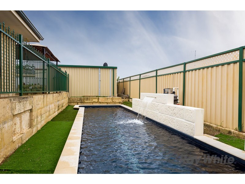 9 Barrington Street, Munster WA 6166