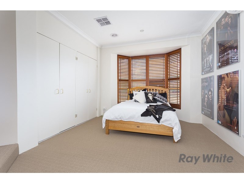 9 Barrington Street, Munster WA 6166