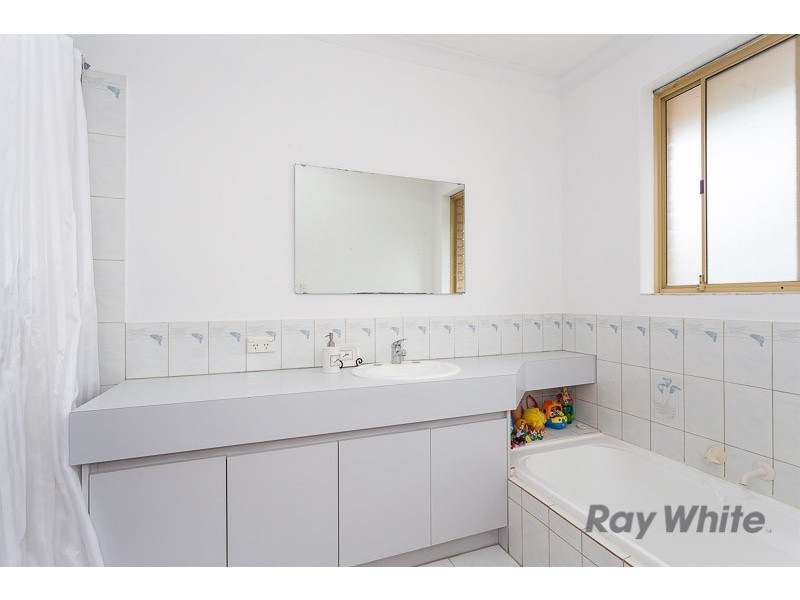 9 Barrington Street, Munster WA 6166