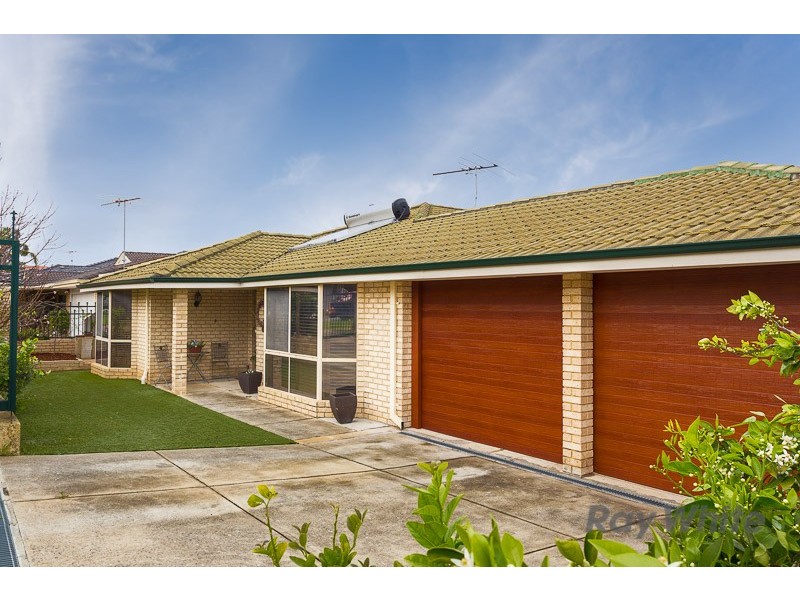 9 Barrington Street, Munster WA 6166