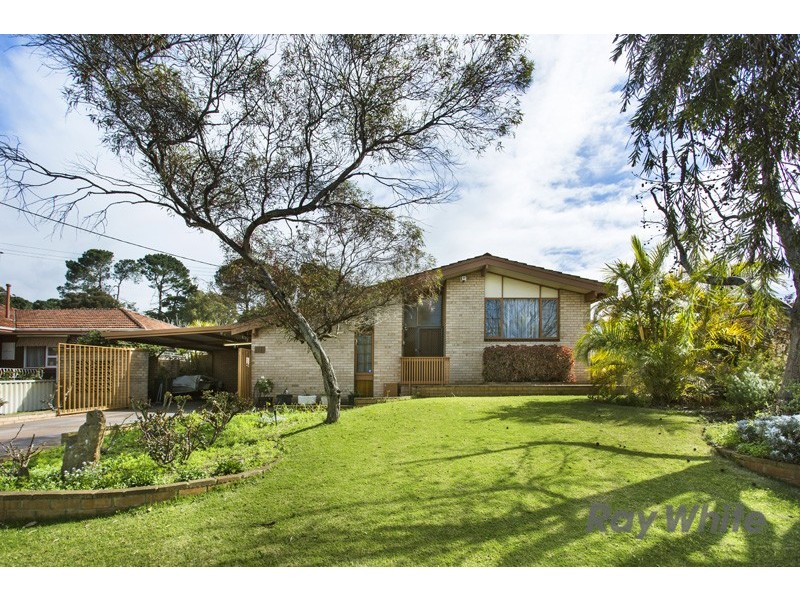 70 Davies Crescent, Kardinya WA 6163