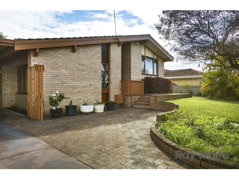 70 Davies Crescent, Kardinya WA 6163