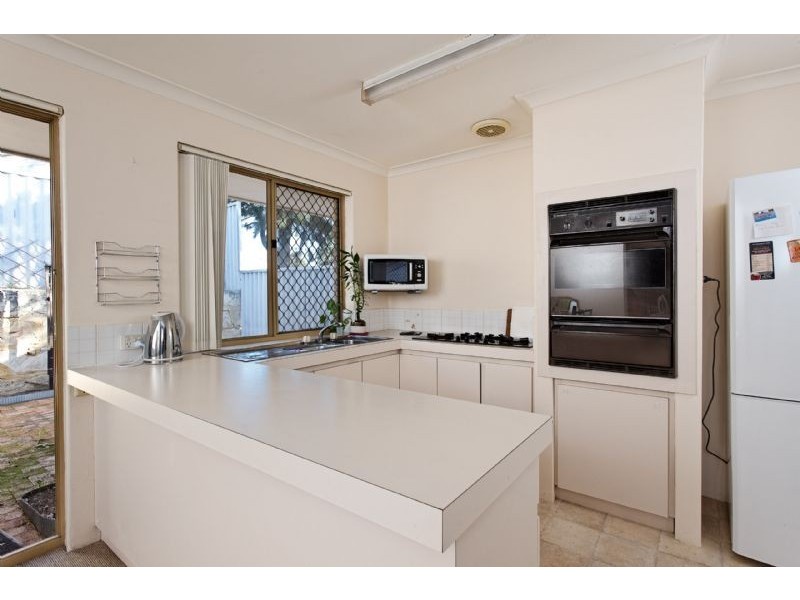 16/1-3 Stanbury Pl, Kardinya WA 6163