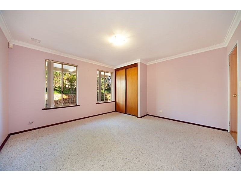 17 Coleridge Place, North Lake WA 6163