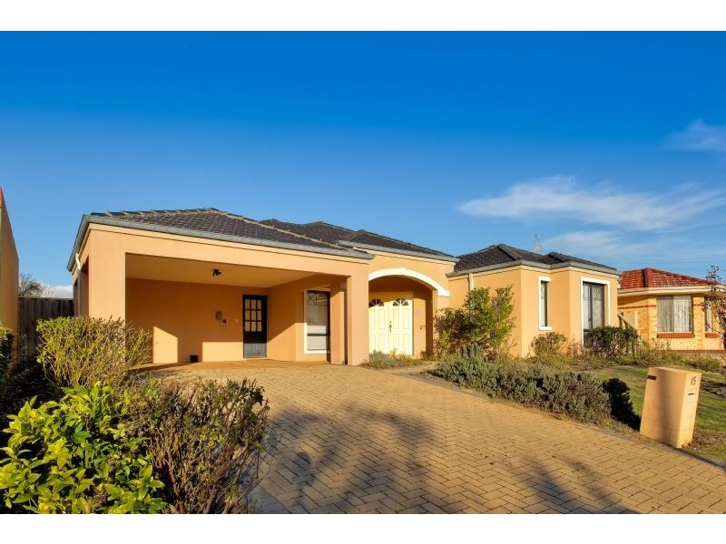 15 Beedelup Loop, Bibra Lake WA 6163