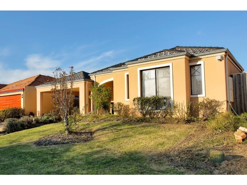 15 Beedelup Loop, Bibra Lake WA 6163