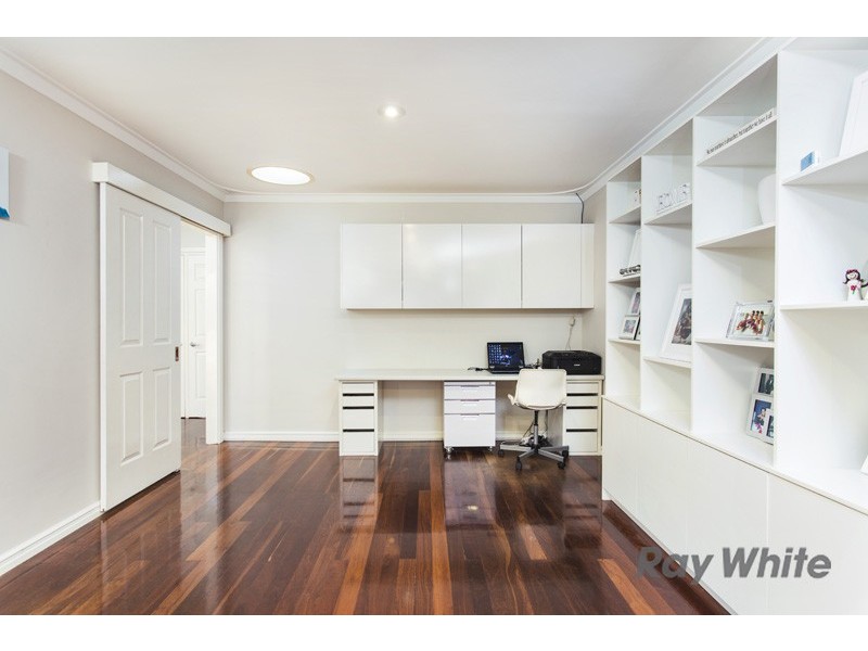 51 Davies Crescent, Kardinya WA 6163