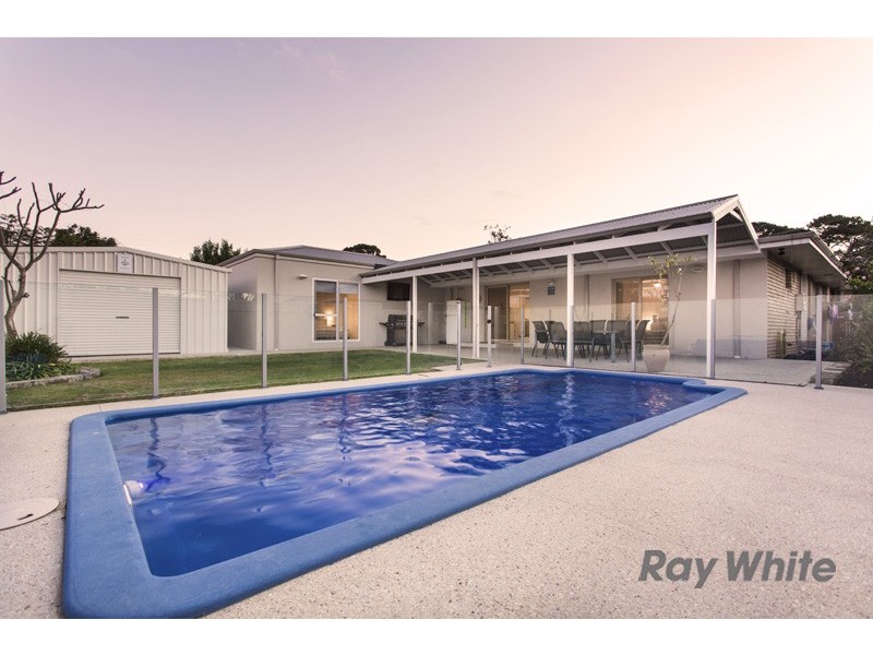 51 Davies Crescent, Kardinya WA 6163