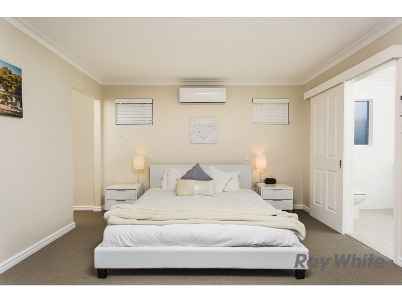 51 Davies Crescent, Kardinya WA 6163