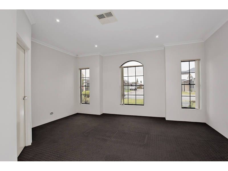 5 Freycinet Circuit, Aubin Grove WA 6164