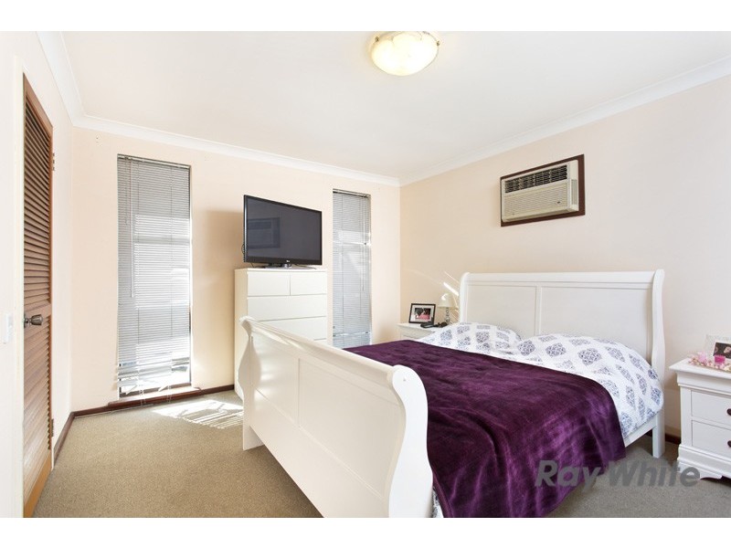 5 Loris Way, Kardinya WA 6163