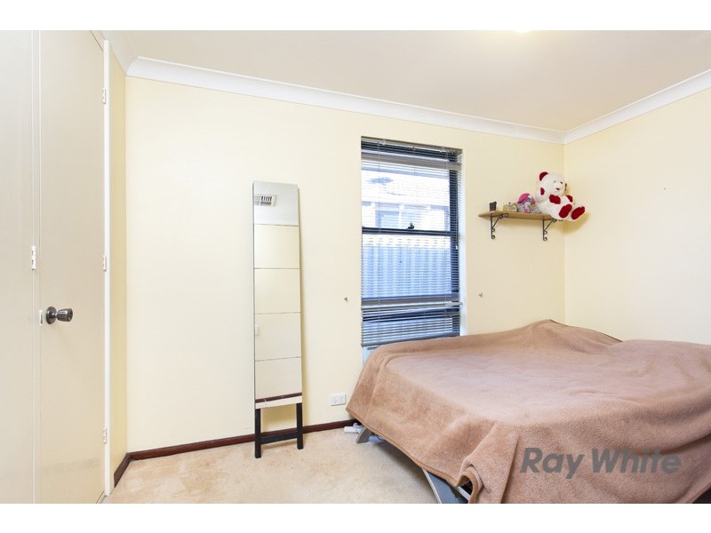 5 Loris Way, Kardinya WA 6163