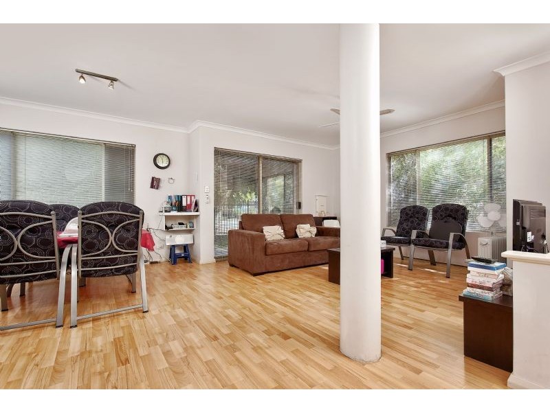 11/92-96 Gilbertson Road, Kardinya WA 6163