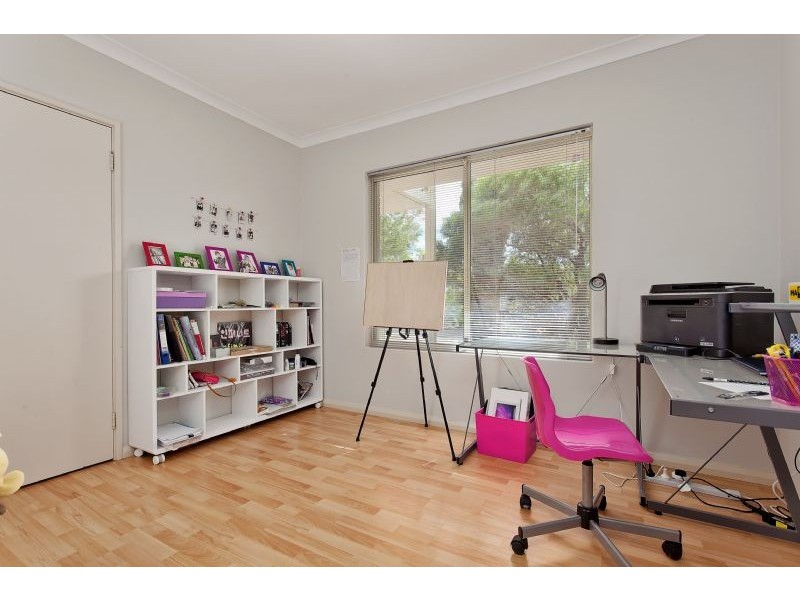 11/92-96 Gilbertson Road, Kardinya WA 6163