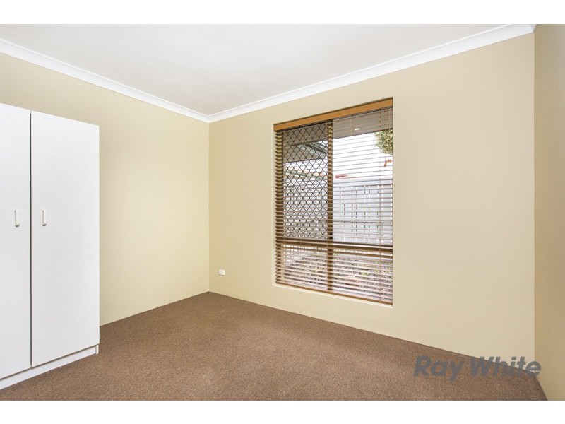 11/35 Winnacott Street, Willagee WA 6156