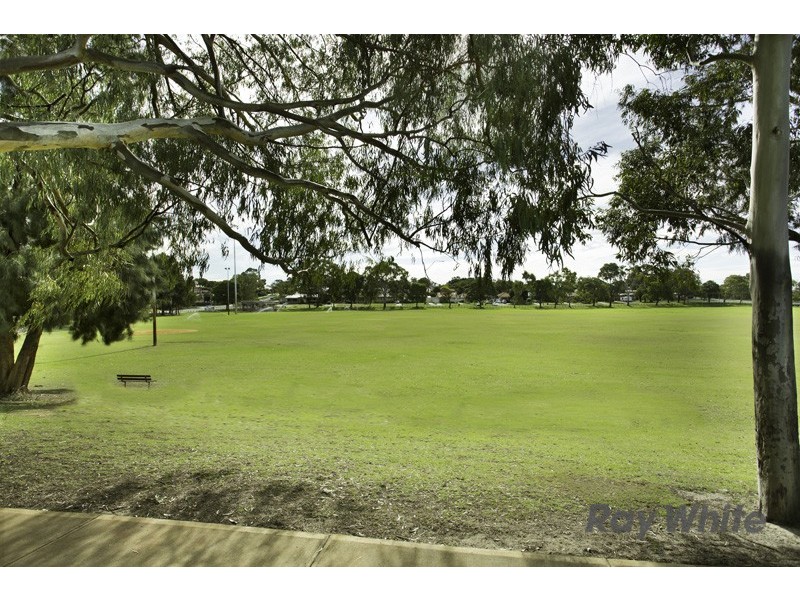 11/35 Winnacott Street, Willagee WA 6156