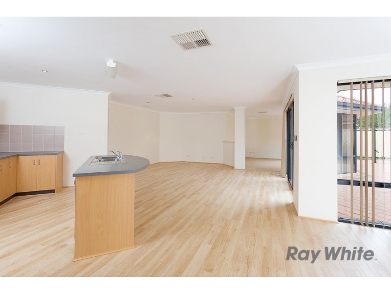 47 Thomas Street, South Lake WA 6164