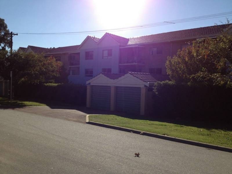 16/2 Gregory Way, Coolbellup WA 6163
