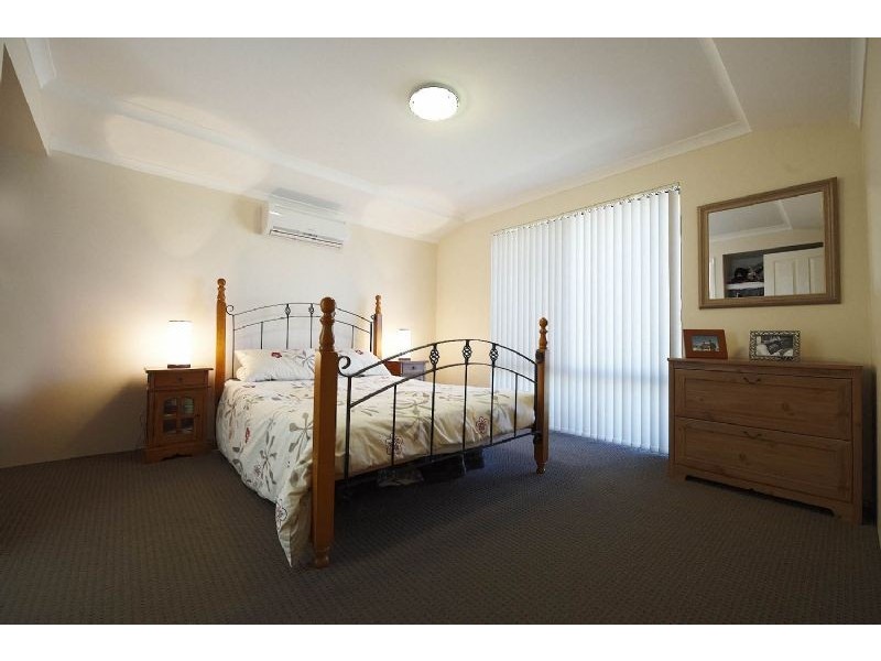 14 Canopus Loop, Hammond Park WA 6164