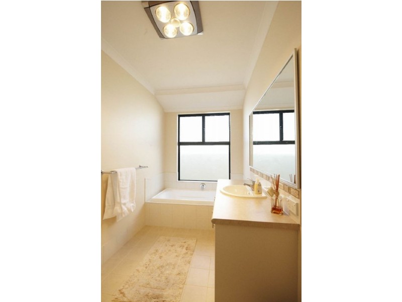 14 Canopus Loop, Hammond Park WA 6164