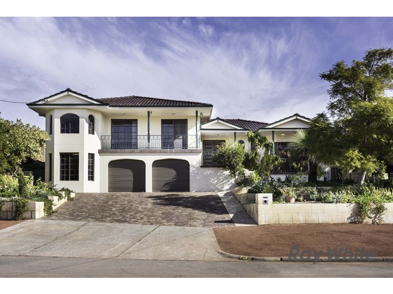 13 Waltham Court, Bateman WA 6150