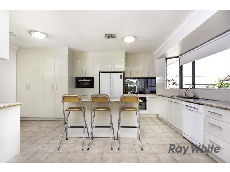 13 Waltham Court, Bateman WA 6150