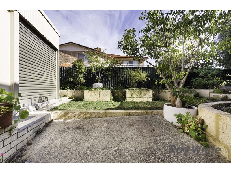 13 Waltham Court, Bateman WA 6150