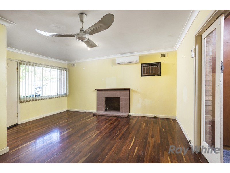 60 Archidamus Road, Coolbellup WA 6163