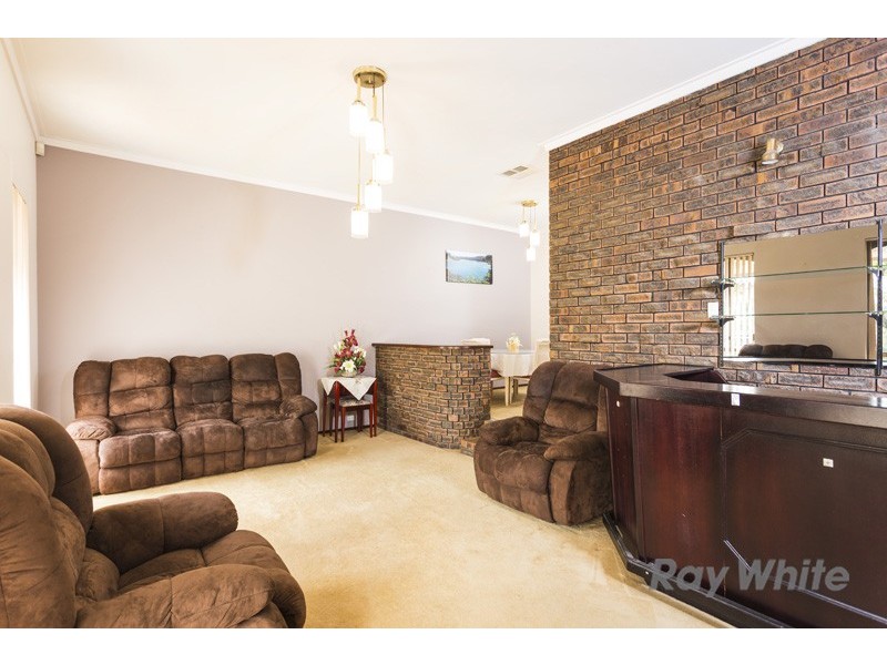 8 McCombe Ave, Samson WA 6163